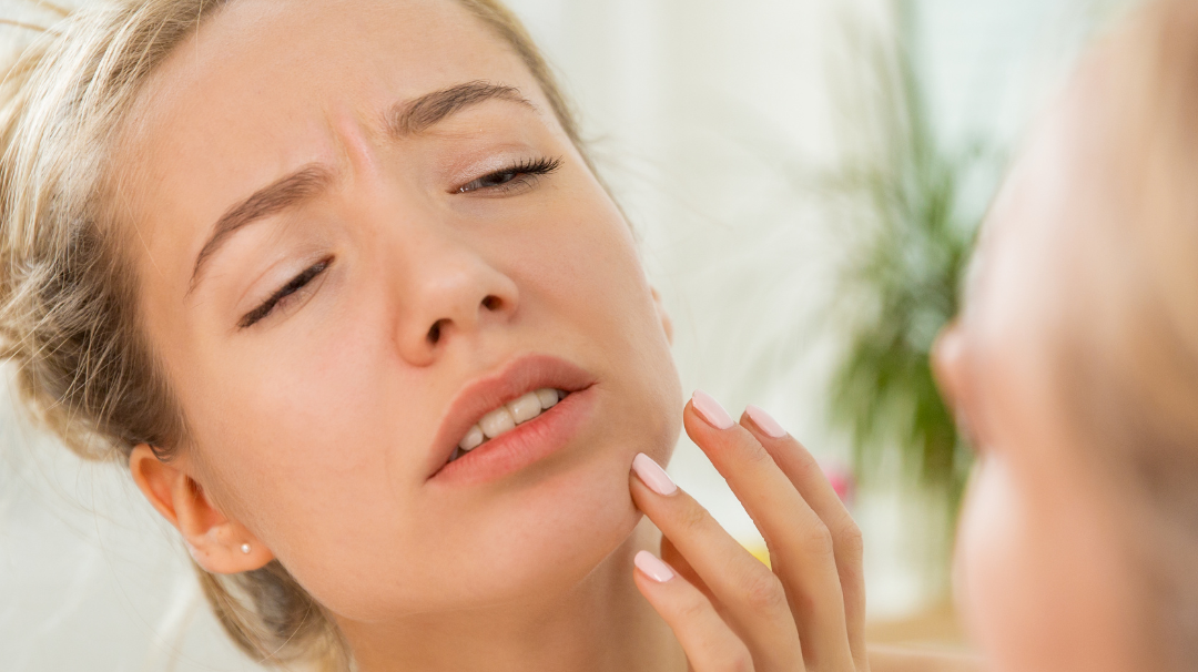 Peau déshydratée ou sèche : quelle est la différence ?