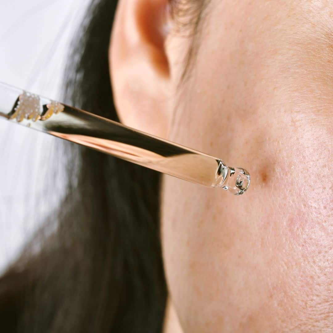 Acné en été : comment éviter l'effet rebond à la rentrée